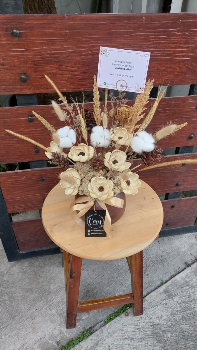 Vas Bunga Meja Dried Flower 300k